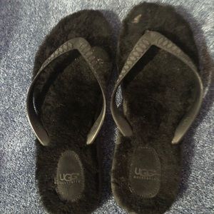 UGG Flip Flops